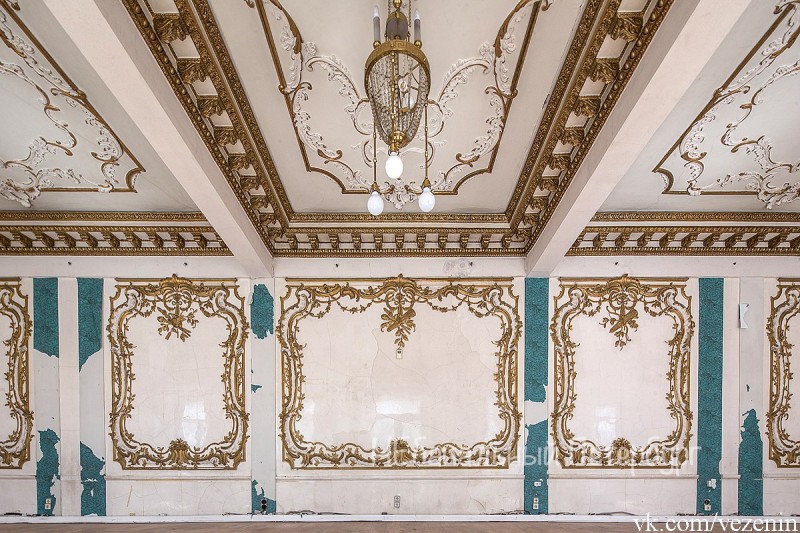 Экскурсия в особняк Демидовых